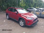 ✅ 2021 Toyota RAV4 XLE • VIN: 2T3P1RFV2MW237237 • Лот: 42961981. Опубликован ранее на IAAI с пробегом 38 685 миль. Бесплатный доступ к архиву аукционных продаж из США и подробный отчёт об истории автомобиля на DreamBid. Изображение 1.