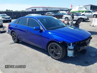 ✅ 2025 Hyundai Elantra SE • VIN: KMHLL4DG0SU858563 • Lot: 43063523. Listed on IAAI with 8,831 mi. Free auction sales archive from the USA and detailed vehicle history report at DreamBid. Image 1.