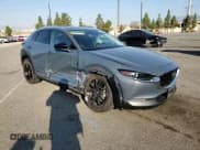 ✅ 2022 Mazda CX-30 Premium Plus • VIN: 3MVDMBEY9NM435084 • Lot: 68227665. Wystawiony na Copart z przebiegiem 16 584 mil. Bezpłatny archiwum sprzedaży aukcyjnych z USA i szczegółowy raport historii pojazdu na DreamBid. Zdjęcie 15.
