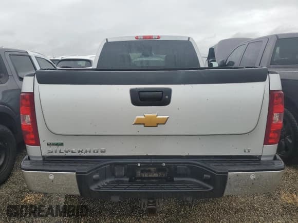✅ 2012 Chevrolet Silverado 1500 LT • VIN: 1GCRKSE72CZ128341 • Lot: 74027124. Listed on Copart with 119,408 mi. Free auction sales archive from the USA and detailed vehicle history report at DreamBid. Image 6.