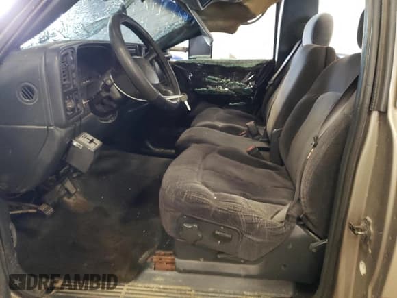 ✅ 2001 Chevrolet Silverado 2500HD LS • VIN: 1GCHK24131E276379 • Lot: 60197055. Wystawiony na Copart z przebiegiem Nie podano. Bezpłatny archiwum sprzedaży aukcyjnych z USA i szczegółowy raport historii pojazdu na DreamBid. Zdjęcie 7.