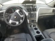 ✅ 2010 Chevrolet Traverse 2LT • VIN: 1GNLRGED4AJ249167 • Lot: 72889814. Wystawiony na Copart z przebiegiem 85 299 mil. Bezpłatny archiwum sprzedaży aukcyjnych z USA i szczegółowy raport historii pojazdu na DreamBid. Zdjęcie 8.