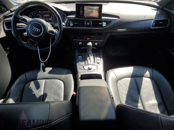 ✅ 2017 Audi A7 Premium Plus • VIN: WAUW2AFCXHN120945 • Лот: 66336185. Опубликован ранее на Copart с пробегом 82 847 миль. Бесплатный доступ к архиву аукционных продаж из США и подробный отчёт об истории автомобиля на DreamBid. Изображение 8.