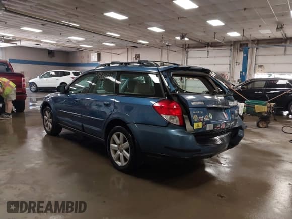 ✅ 2008 Subaru Outback Limited • VIN: 4S4BP62C787325239 • Lot: 43313276. Wystawiony na IAAI z przebiegiem 200 107 mil. Bezpłatny archiwum sprzedaży aukcyjnych z USA i szczegółowy raport historii pojazdu na DreamBid. Zdjęcie 3.