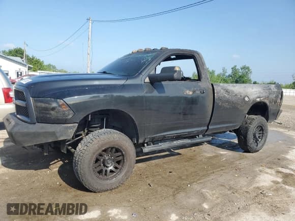 ✅ 2018 Ram 2500 Tradesman • VIN: 3C6MR5AL3JG148595 • Лот: 59813845. Опубликован ранее на Copart с пробегом Не указан. Бесплатный доступ к архиву аукционных продаж из США и подробный отчёт об истории автомобиля на DreamBid. Изображение 1.