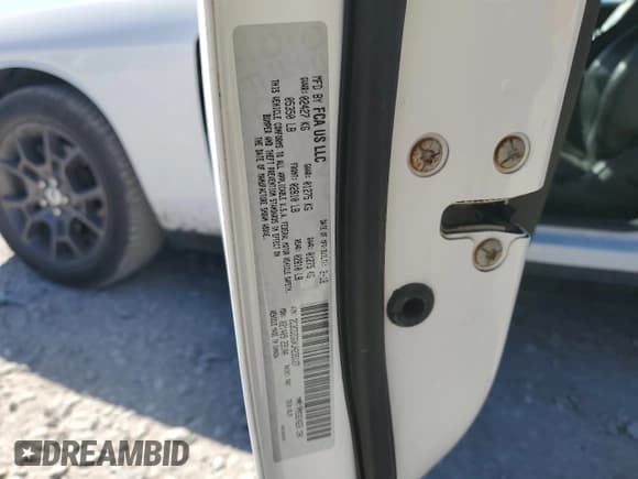 ✅ 2018 Dodge Challenger GT • VIN: 2C3CDZGGXJH235127 • Lot: 67921894. Wystawiony na Copart z przebiegiem 71 373 mil. Bezpłatny archiwum sprzedaży aukcyjnych z USA i szczegółowy raport historii pojazdu na DreamBid. Zdjęcie 12.