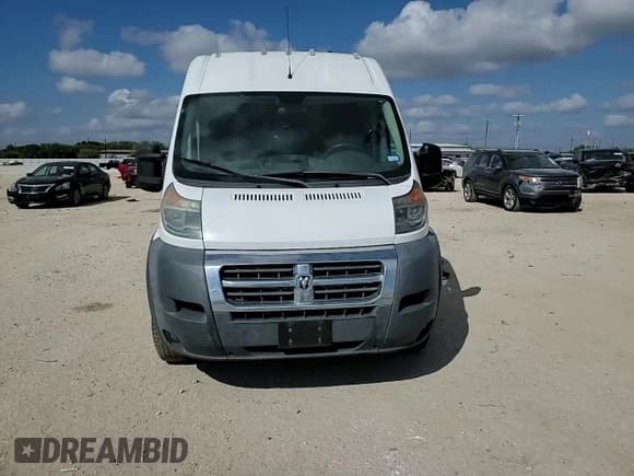✅ 2016 Ram ProMaster Cargo • VIN: 3C6TRVDG5GE106301 • Lot: 80854705. Wystawiony na Copart z przebiegiem 288 471 mil. Bezpłatny archiwum sprzedaży aukcyjnych z USA i szczegółowy raport historii pojazdu na DreamBid. Zdjęcie 13.