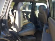 ✅ 2005 GMC Yukon SLT • VIN: 1GKEK13Z05R247929 • Lot: 43700187. Wystawiony na IAAI z przebiegiem 236 416 mil. Bezpłatny archiwum sprzedaży aukcyjnych z USA i szczegółowy raport historii pojazdu na DreamBid. Zdjęcie 8.