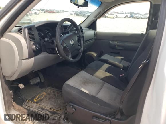 ✅ 2007 Chevrolet Silverado 1500 Work Truck • VIN: 1GCEC14C87Z549037 • Lot: 60250355. Wystawiony na Copart z przebiegiem 371 550 mil. Bezpłatny archiwum sprzedaży aukcyjnych z USA i szczegółowy raport historii pojazdu na DreamBid. Zdjęcie 8.