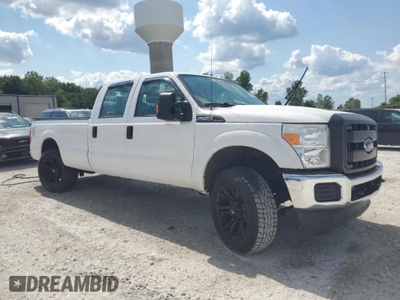 ✅ 2015 Ford F-250 Lariat • VIN: 1FT7W2B63FED62345 • Lot: 70455985. Wystawiony na Copart z przebiegiem 169 169 mil. Bezpłatny archiwum sprzedaży aukcyjnych z USA i szczegółowy raport historii pojazdu na DreamBid. Zdjęcie 4.