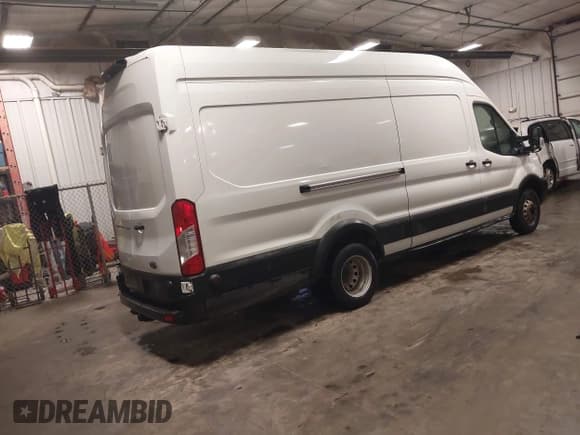✅ 2019 Ford Transit • VIN: 1FTBF4XG0KKB77785 • Лот: 41711790. Опубликован ранее на IAAI с пробегом 183 547 миль. Бесплатный доступ к архиву аукционных продаж из США и подробный отчёт об истории автомобиля на DreamBid. Изображение 4.