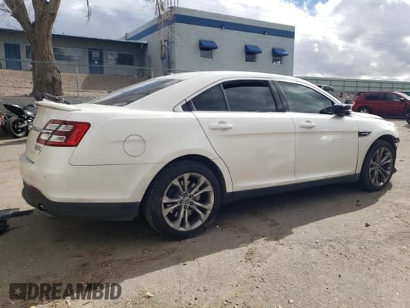 ✅ 2014 Ford Taurus SHO • VIN: 1FAHP2KT3EG129369 • Lot: 71614535. Wystawiony na Copart z przebiegiem 106 790 mil. Bezpłatny archiwum sprzedaży aukcyjnych z USA i szczegółowy raport historii pojazdu na DreamBid. Zdjęcie 5.