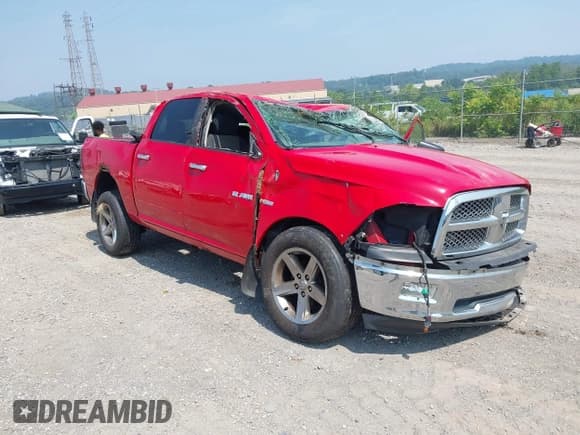 ✅ 2009 Dodge 1500 Laramie • VIN: 1D3HV13TX9J526523 • Lot: 42797984. Wystawiony na IAAI z przebiegiem Nie podano. Bezpłatny archiwum sprzedaży aukcyjnych z USA i szczegółowy raport historii pojazdu na DreamBid. Zdjęcie 1.