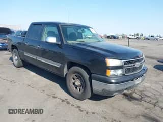 ✅ 2006 Chevrolet Silverado 1500 LS • VIN: 2GCEC13V461333809 • Lot: 42956133. Wystawiony na IAAI z przebiegiem 186 006 mil mil. Skorzystaj z bezpłatnego archiwum sprzedaży aukcyjnych z USA i zobacz szczegółowy raport historii pojazdu na DreamBid. Zdjęcie 1.