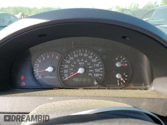 ✅ 2003 Kia Sorento LX • VIN: KNDJD733X35142046 • Лот: 52884115. Опубликован ранее на Copart с пробегом 236 184 миль. Бесплатный доступ к архиву аукционных продаж из США и подробный отчёт об истории автомобиля на DreamBid. Изображение 9.