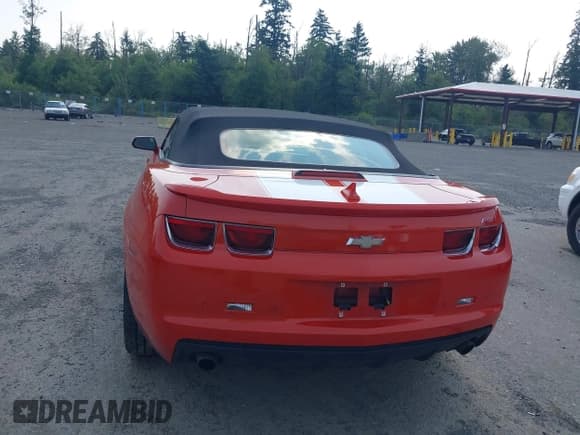 ✅ 2011 Chevrolet Camaro • VIN: 2G1FG3DD7B9212917 • Lot: 42563097. Listed on IAAI with 153,768 mi. Free auction sales archive from the USA and detailed vehicle history report at DreamBid. Image 16.