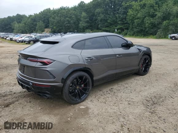 ✅ 2022 Lamborghini Urus • VIN: ZPBUA1ZL1NLA20127 • Lot: 67639304. Listed on Copart with 4,918 mi. Free auction sales archive from the USA and detailed vehicle history report at DreamBid. Image 3.