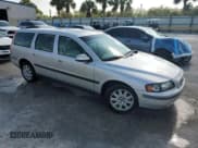 ✅ 2003 Volvo V70 2.4L • VIN: YV1SW61T932320682 • Lot: 50212255. Listed on Copart with 177,293 mi. Free auction sales archive from the USA and detailed vehicle history report at DreamBid. Image 4.
