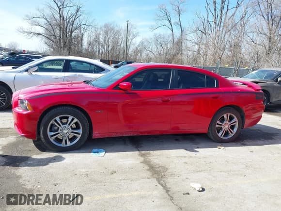 ✅ 2013 Dodge Charger RT Plus • VIN: 2C3CDXDT3DH527048 • Lot: 41661429. Listed on IAAI with 91,845 mi. Free auction sales archive from the USA and detailed vehicle history report at DreamBid. Image 14.