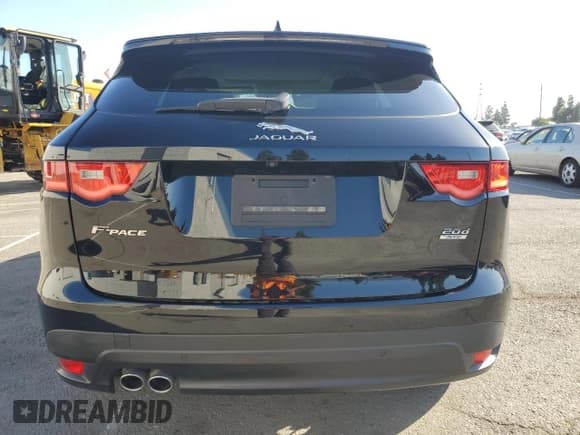 ✅ 2017 Jaguar F-Pace 20d Prestige • VIN: SADCK2BN1HA089034 • Lot: 84740395. Listed on Copart with 113,859 mi. Free auction sales archive from the USA and detailed vehicle history report at DreamBid. Image 6.