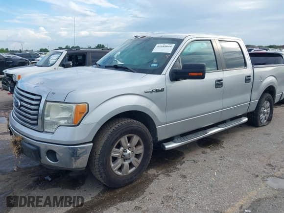 ✅ 2012 Ford F-150 XL • VIN: 1FTFW1CF8CKD22537 • Lot: 42689849. Wystawiony na IAAI z przebiegiem 177 045 mil. Bezpłatny archiwum sprzedaży aukcyjnych z USA i szczegółowy raport historii pojazdu na DreamBid. Zdjęcie 17.