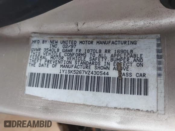 ✅ 1997 Geo Prizm • VIN: 1Y1SK5267VZ430544 • Lot: 43765065. Wystawiony na IAAI z przebiegiem 191 906 mil. Bezpłatny archiwum sprzedaży aukcyjnych z USA i szczegółowy raport historii pojazdu na DreamBid. Zdjęcie 9.