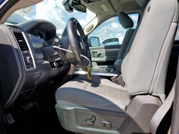 2017 Ram 1500 Lone Star с VIN 1C6RR6LT8HS500940, выставлен на аукционе Copart как лот 85317715 с пробегом 197 007 миль миль и Списание • Salvage title. История ставок и продаж доступна на DreamBid. Изображение 7.