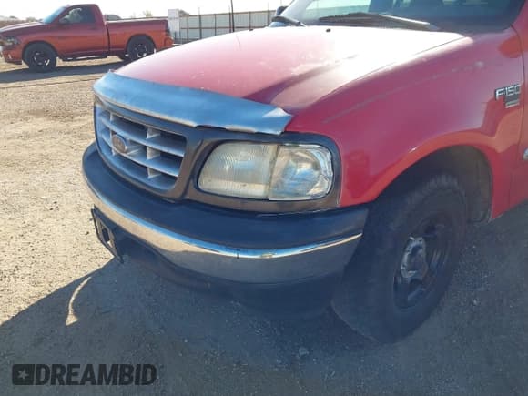 ✅ 2000 Ford F-150 XL • VIN: 1FTRX17W2YKB04010 • Lot: 43646804. Listed on IAAI with 240,143 mi. Free auction sales archive from the USA and detailed vehicle history report at DreamBid. Image 6.