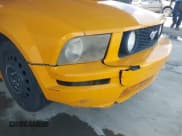 ✅ 2007 Ford Mustang GT Deluxe • VIN: 1ZVFT82H575342590 • Лот: 42994755. Опубликован ранее на IAAI с пробегом 127 080 миль. Бесплатный доступ к архиву аукционных продаж из США и подробный отчёт об истории автомобиля на DreamBid. Изображение 17.
