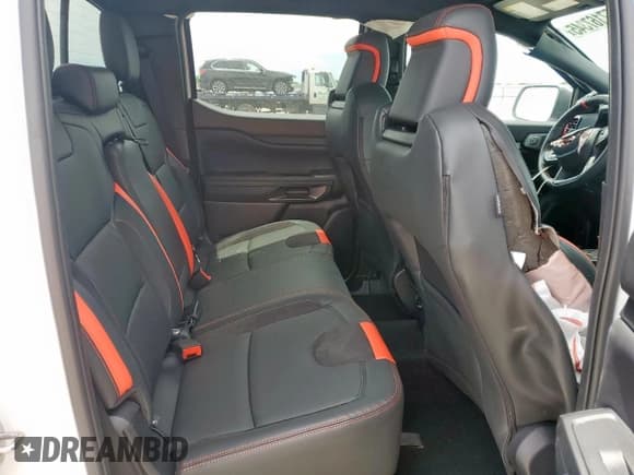 ✅ 2025 Ford Ranger Raptor • VIN: 1FTER4LR2SLE06182 • Lot: 57167345. Wystawiony na Copart z przebiegiem 302 mil. Bezpłatny archiwum sprzedaży aukcyjnych z USA i szczegółowy raport historii pojazdu na DreamBid. Zdjęcie 10.