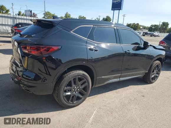 ✅ 2025 Chevrolet Blazer RS • VIN: 3GNKBKRS6SS161782 • Lot: 70466165. Listed on Copart with 5,174 mi. Free auction sales archive from the USA and detailed vehicle history report at DreamBid. Image 3.