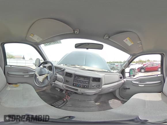 ✅ 2000 Ford F-250 XL • VIN: 1FTNF21L8YEA70627 • Lot: 56016275. Listed on Copart with 95,683 mi. Free auction sales archive from the USA and detailed vehicle history report at DreamBid. Image 14.