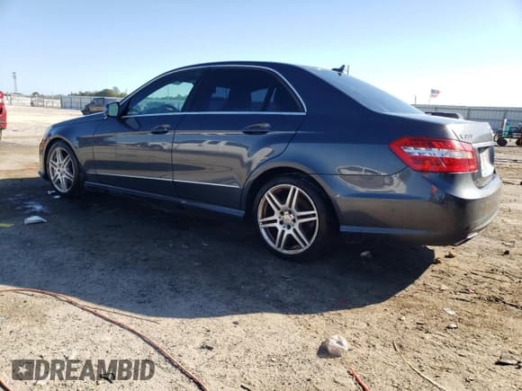 ✅ 2010 Mercedes-Benz E 350 Luxury • VIN: WDDHF5GB6AA204194 • Лот: 87278035. Опубликован ранее на Copart с пробегом 160 846 миль. Бесплатный доступ к архиву аукционных продаж из США и подробный отчёт об истории автомобиля на DreamBid. Изображение 2.