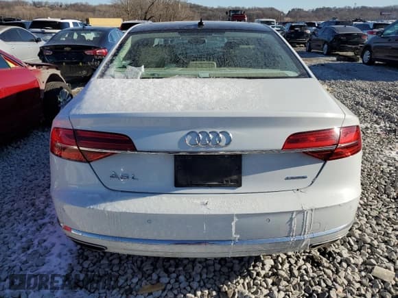 ✅ 2016 Audi A8 3.0T • VIN: WAU34AFD1GN001606 • Лот: 44488235. Опубликован ранее на Copart с пробегом 82 146 миль. Бесплатный доступ к архиву аукционных продаж из США и подробный отчёт об истории автомобиля на DreamBid. Изображение 6.