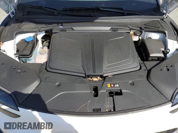 ✅ 2023 Genesis GV60 Performance • VIN: KMUKEDTB9PU006555 • Lot: 82096565. Wystawiony na Copart z przebiegiem 11 749 mil. Bezpłatny archiwum sprzedaży aukcyjnych z USA i szczegółowy raport historii pojazdu na DreamBid. Zdjęcie 11.