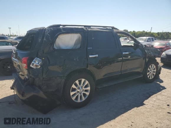 ✅ 2012 Toyota Sequoia Limited • VIN: 5TDJY5G1XCS065321 • Лот: 71039115. Опубликован ранее на Copart с пробегом Не указан. Бесплатный доступ к архиву аукционных продаж из США и подробный отчёт об истории автомобиля на DreamBid. Изображение 3.
