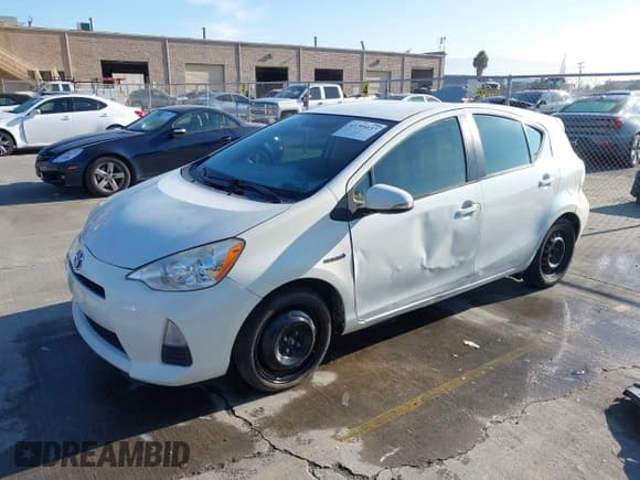 ✅ 2014 Toyota Prius Three • VIN: JTDKDTB39E1070250 • Lot: 43795137. Wystawiony na IAAI z przebiegiem 222 191 mil. Bezpłatny archiwum sprzedaży aukcyjnych z USA i szczegółowy raport historii pojazdu na DreamBid. Zdjęcie 18.