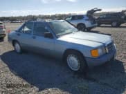 ✅ 1989 Mercedes-Benz 190 • VIN: WDBDA29D0KF609460 • Lot: 76746744. Wystawiony na Copart z przebiegiem 57 439 mil. Bezpłatny archiwum sprzedaży aukcyjnych z USA i szczegółowy raport historii pojazdu na DreamBid. Zdjęcie 4.