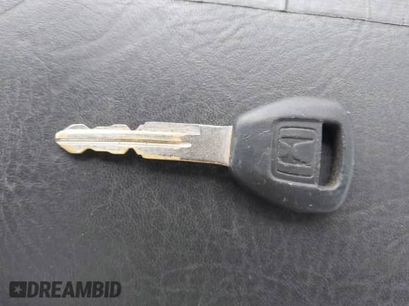 2001 Honda Accord EX с VIN 1HGCG22561A034048, выставлен на аукционе IAAI как лот 43006592 с пробегом 222 154 миль миль и . История ставок и продаж доступна на DreamBid. Изображение 11.