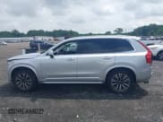 ✅ 2020 Volvo XC90 Momentum • VIN: YV4102PK2L1544616 • Lot: 42733502. Listed on IAAI with 72,035 mi. Free auction sales archive from the USA and detailed vehicle history report at DreamBid. Image 14.