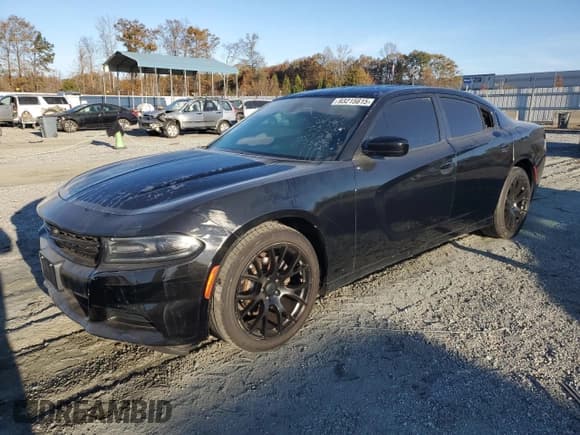 ✅ 2019 Dodge Charger SXT • VIN: 2C3CDXBG0KH709566 • Lot: 93215615. Wystawiony na Copart z przebiegiem 140 278 mil. Bezpłatny archiwum sprzedaży aukcyjnych z USA i szczegółowy raport historii pojazdu na DreamBid. Zdjęcie 1.
