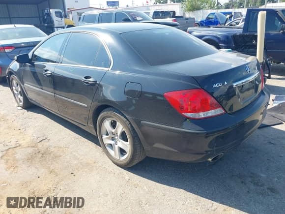 ✅ 2008 Acura RL Technology • VIN: JH4KB16618C004748 • Lot: 43207040. Wystawiony na IAAI z przebiegiem 224 848 mil. Bezpłatny archiwum sprzedaży aukcyjnych z USA i szczegółowy raport historii pojazdu na DreamBid. Zdjęcie 3.