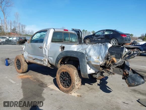 ✅ 2011 Toyota Tacoma • VIN: 5TFPX4EN1BX004171 • Lot: 41820438. Listed on IAAI with 184,028 mi. Free auction sales archive from the USA and detailed vehicle history report at DreamBid. Image 3.