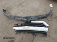 ✅ 2018 Chevrolet Silverado 1500 LT • VIN: 3GCUKREC3JG123484 • Lot: 43707373. Listed on IAAI with 112,993 mi. Free auction sales archive from the USA and detailed vehicle history report at DreamBid. Image 12.