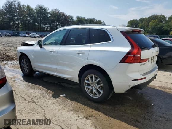 ✅ 2021 Volvo XC60 Momentum • VIN: YV4102RKXM1868900 • Лот: 82135605. Опубликован ранее на Copart с пробегом 44 436 миль. Бесплатный доступ к архиву аукционных продаж из США и подробный отчёт об истории автомобиля на DreamBid. Изображение 2.