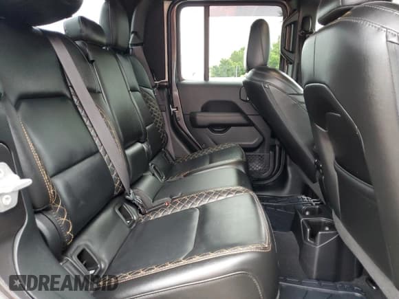 ✅ 2021 Jeep Gladiator Overland • VIN: 1C6HJTFG2ML525210 • Lot: 64676335. Wystawiony na Copart z przebiegiem 38 730 mil. Bezpłatny archiwum sprzedaży aukcyjnych z USA i szczegółowy raport historii pojazdu na DreamBid. Zdjęcie 10.