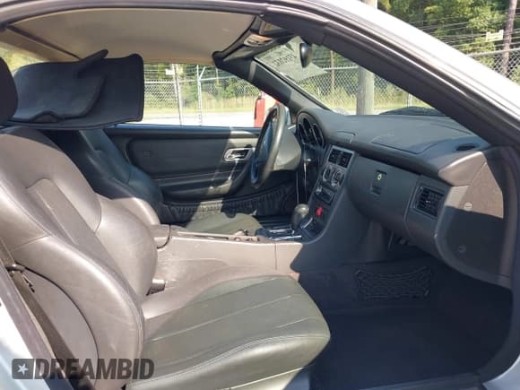 ✅ 2002 Mercedes-Benz SLK 230 Kompressor • VIN: WDBKK49F02F264254 • Лот: 43192032. Опубликован ранее на IAAI с пробегом 102 365 миль. Бесплатный доступ к архиву аукционных продаж из США и подробный отчёт об истории автомобиля на DreamBid. Изображение 5.