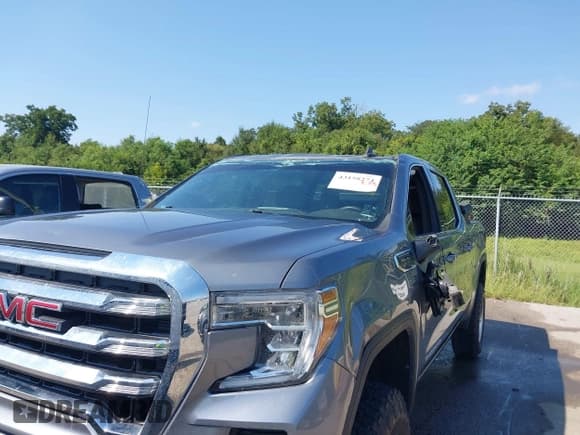 ✅ 2020 GMC Sierra 1500 SLE • VIN: 3GTU9BEDXLG219627 • Лот: 43158274. Опубликован ранее на IAAI с пробегом 108 803 миль. Бесплатный доступ к архиву аукционных продаж из США и подробный отчёт об истории автомобиля на DreamBid. Изображение 6.