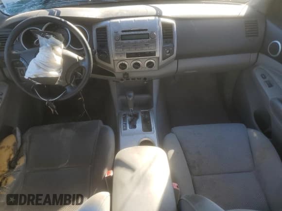 ✅ 2009 Toyota Tacoma • VIN: 5TEUU42N29Z667901 • Лот: 90308875. Опубликован ранее на Copart с пробегом 327 450 миль. Бесплатный доступ к архиву аукционных продаж из США и подробный отчёт об истории автомобиля на DreamBid. Изображение 8.