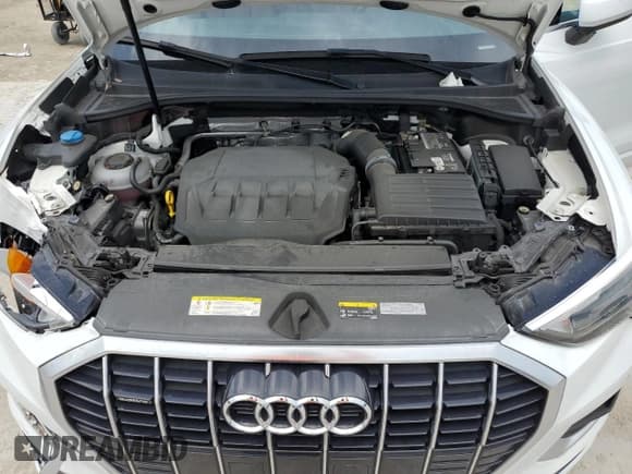 ✅ 2020 Audi Q3 Premium • VIN: WA1AECF36L1074542 • Lot: 65404345. Listed on Copart with 24,061 mi. Free auction sales archive from the USA and detailed vehicle history report at DreamBid. Image 12.